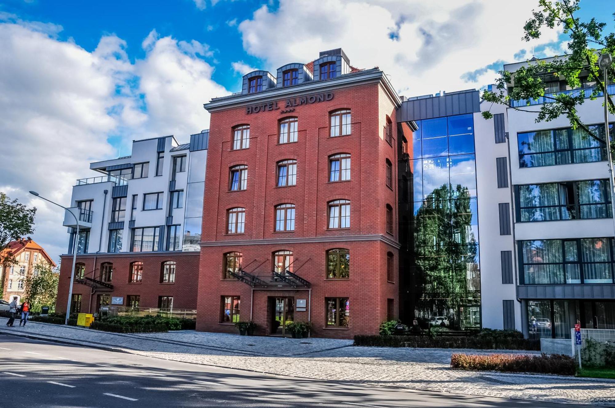 Hotel Almond Business & Spa By Grano - Grano Hotel Gdansk Riverside Buitenkant foto